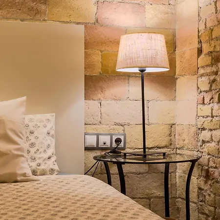 Novus Homes Poble Sec Daire